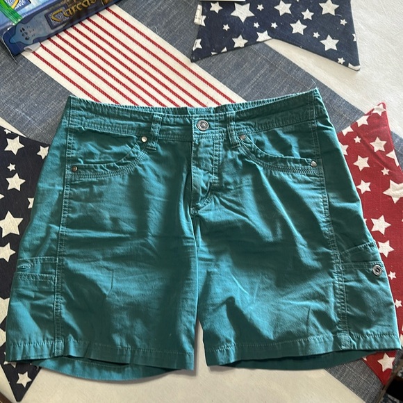Kuhl Free Range hiking cargo womens shorts SPF 50 mid Rise size 6 outdoor - Picture 1 of 2